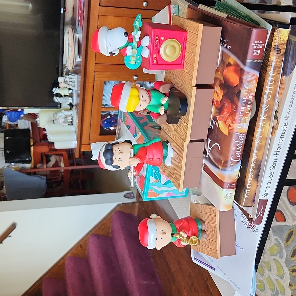 Hallmark 2011 Musical PEANUTS Wireless Collectible Christmas band RARE works
